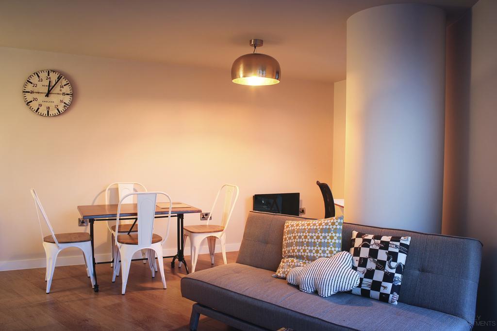 Homely Serviced Apartments - Blonk St Sheffield Esterno foto